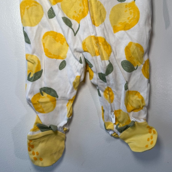 Carter’s Baby Onesie - White with Lemons - Size 3M - Picture 3 of 6
